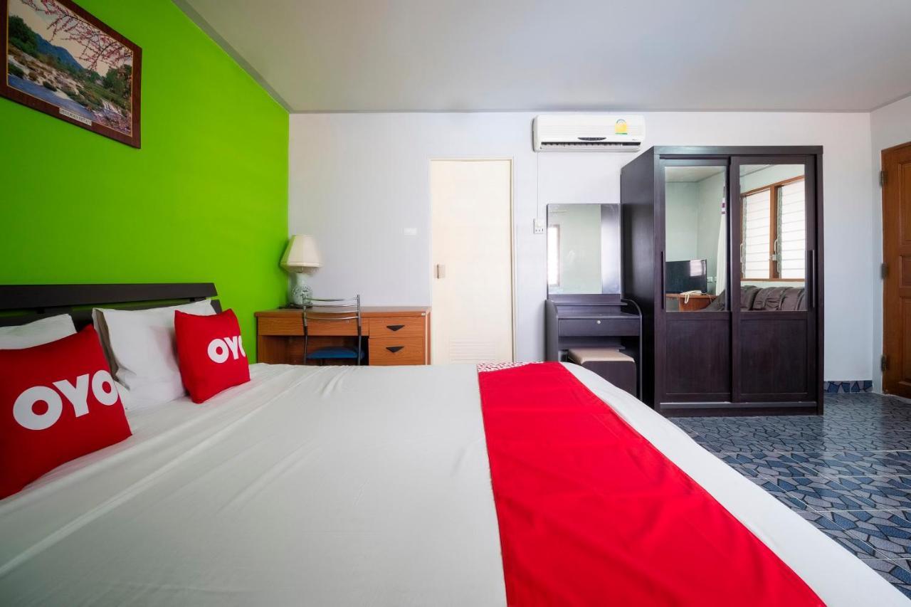 Oyo 663 Green Beach Room Pattaya Exterior photo